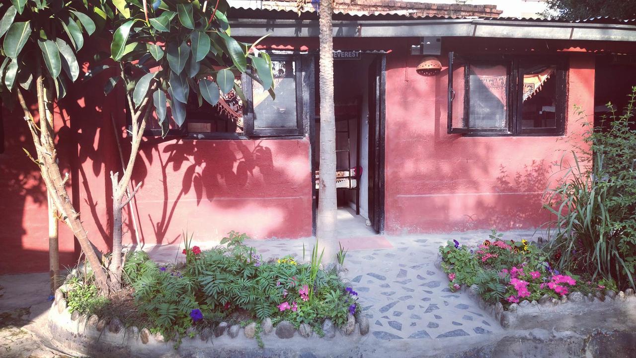 Phat Kath'S Secret Garden Backpackers Hostel Kathmandu Esterno foto